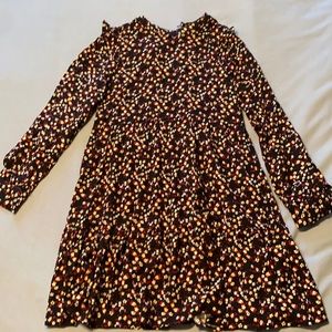 Girls dress. Long sleeve. Ruffle bottom.